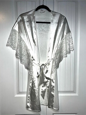 LaSenza Satin Lace Robe Wedding Bridal Kimono Dressing Gown White Front Tie